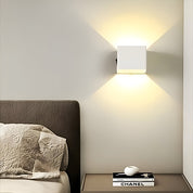 Moderne LED-Wandleuchte NordicLight mit Bewegungsmelder