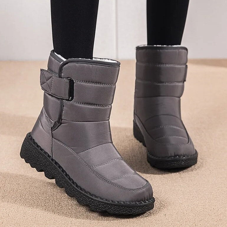 Wasserdichte Stiefel mit Klettverschluss